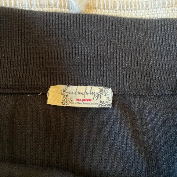 Intimately Free People Black Ribbed Knit Mini skirt x-small - Picture 4 of 7